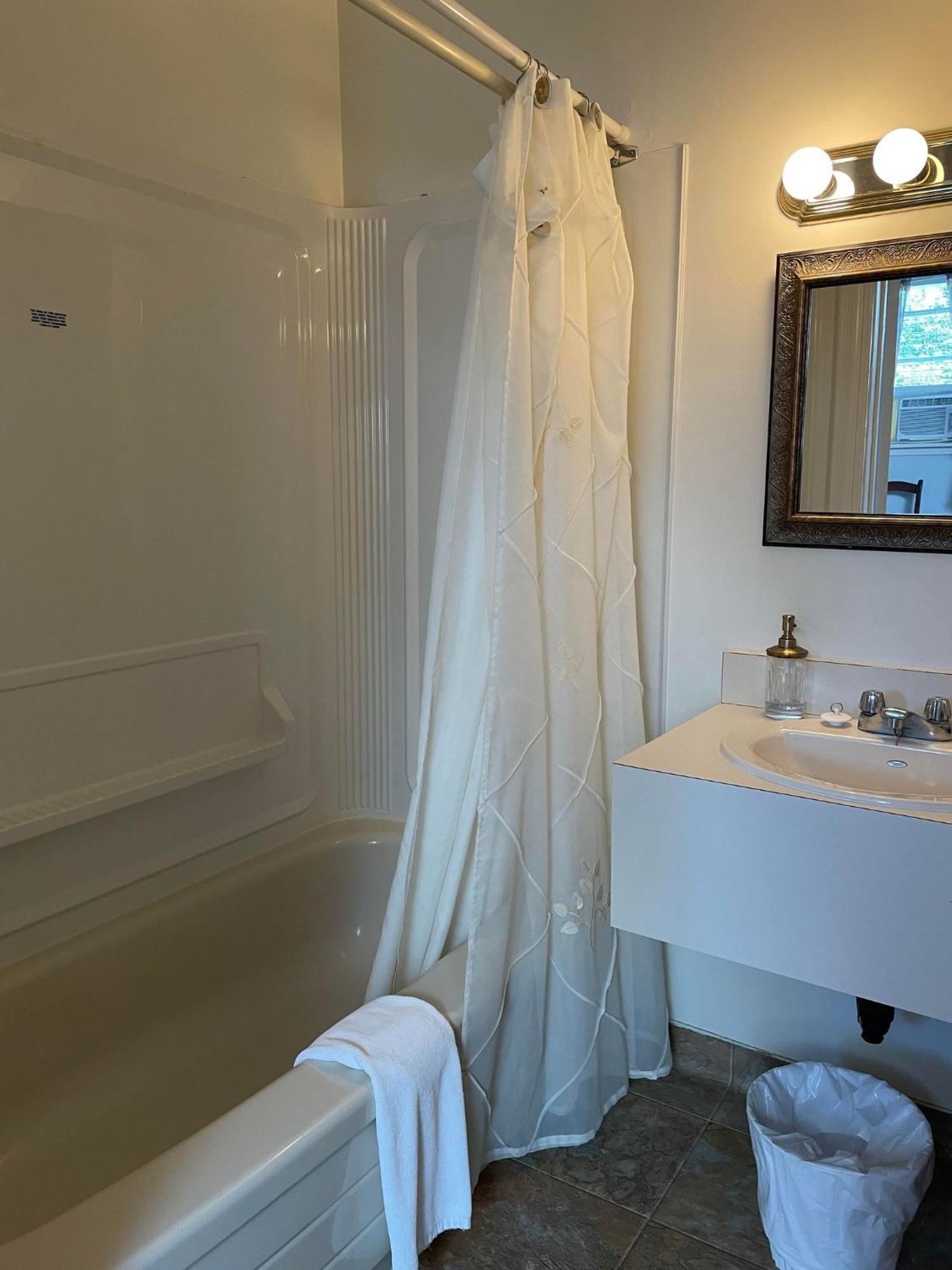 Marshlands Inn Sackville Ruang foto