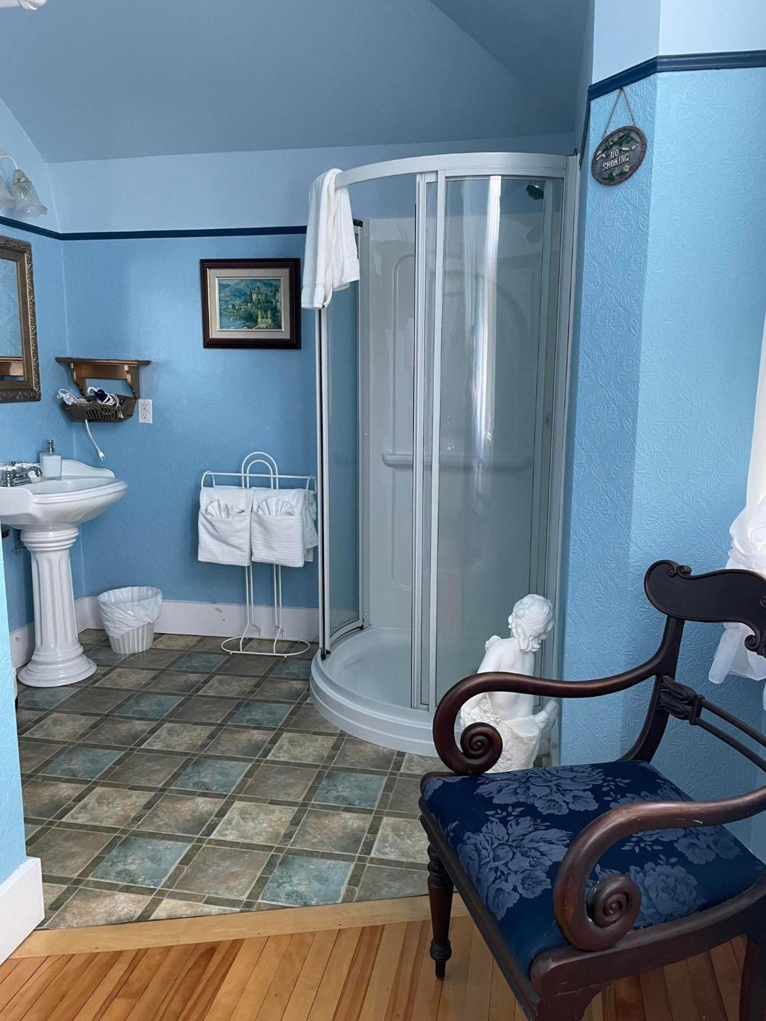 Marshlands Inn Sackville Ruang foto